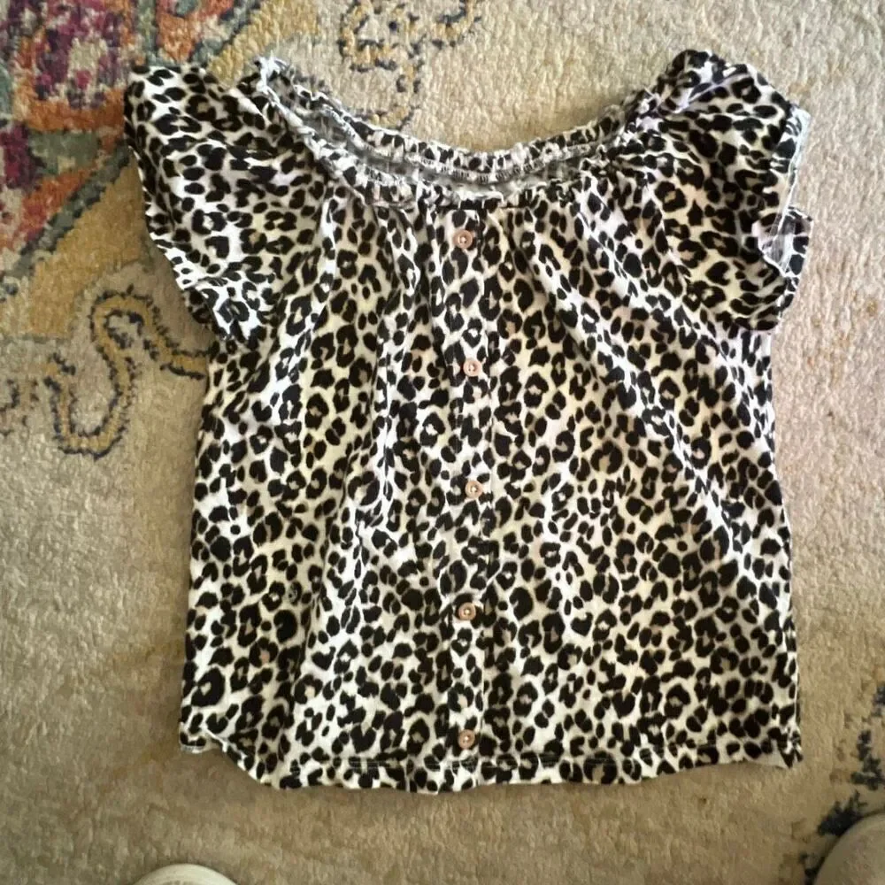 Old Navy Girls Leopard Print Button-Front Top – Size M (8)